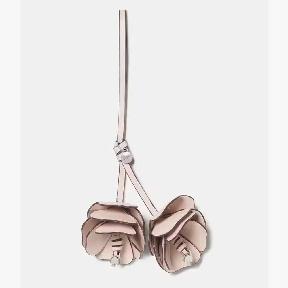 ♠️Kate Spade New York 3D Flowers Bloom Bag Charm, Powdered Sugar Pink NEW NWT